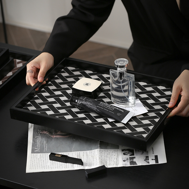 Легкий роскошный кожаный дерев – обзор и цена Luxury Skincare Tray
